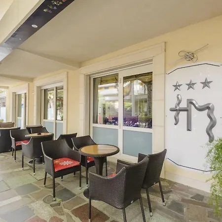 Madison Hotel