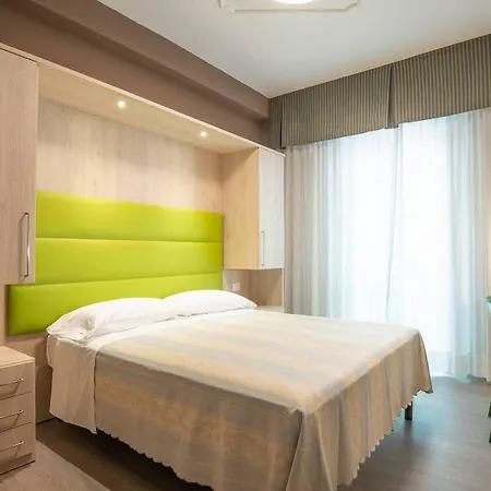 Madison Bellaria – Igea Marina